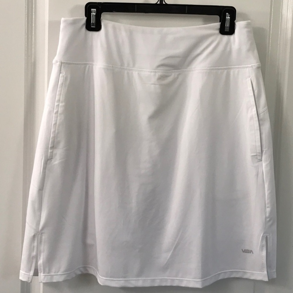 Skorts, White, w/Pockets